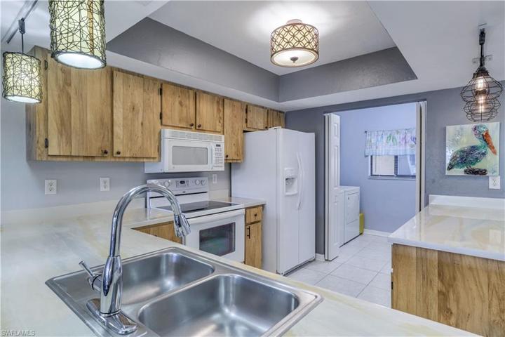 4805  Sorrento  CT, Cape Coral, FL 33904