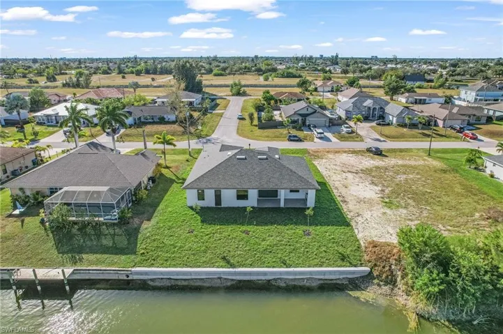 417 Sw 23rd Ter, Cape Coral, Florida 33991