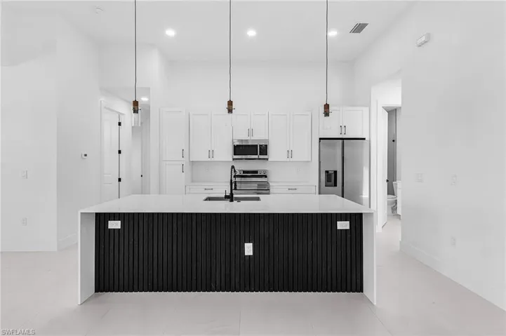 Kitchen/Living Area