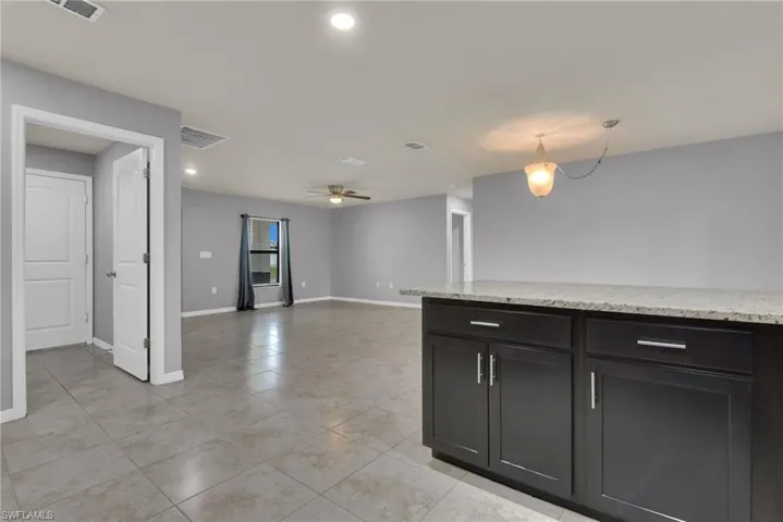 1401 Nw 10th Ter, Cape Coral, Florida 33993