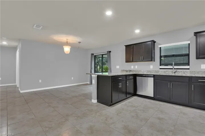 1401 Nw 10th Ter, Cape Coral, Florida 33993