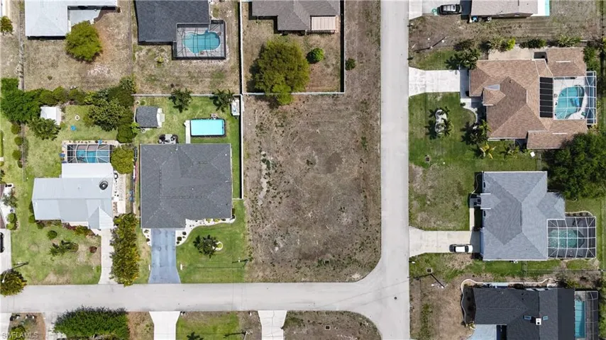 4037 Sw 2nd Pl, Cape Coral, Florida 33914