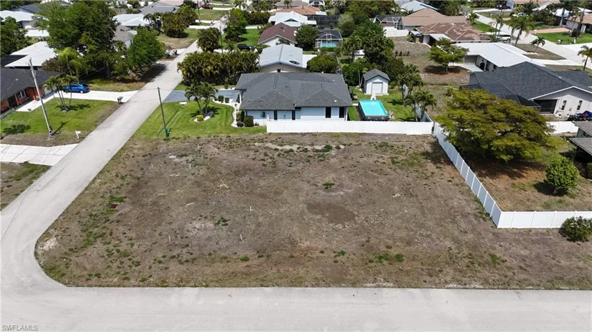 4037 Sw 2nd Pl, Cape Coral, Florida 33914