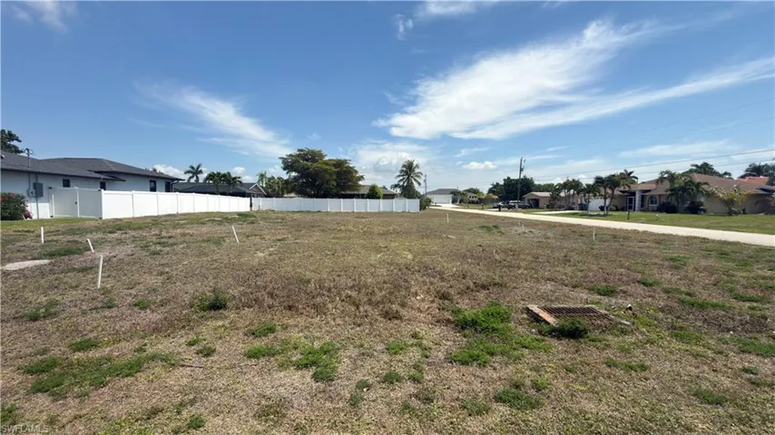 4037 Sw 2nd Pl, Cape Coral, Florida 33914