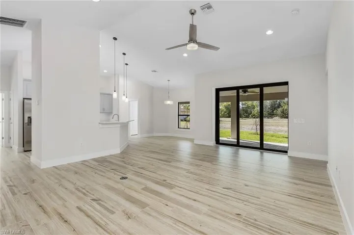 1909 Sw 27th Ter, Cape Coral Fl 33914