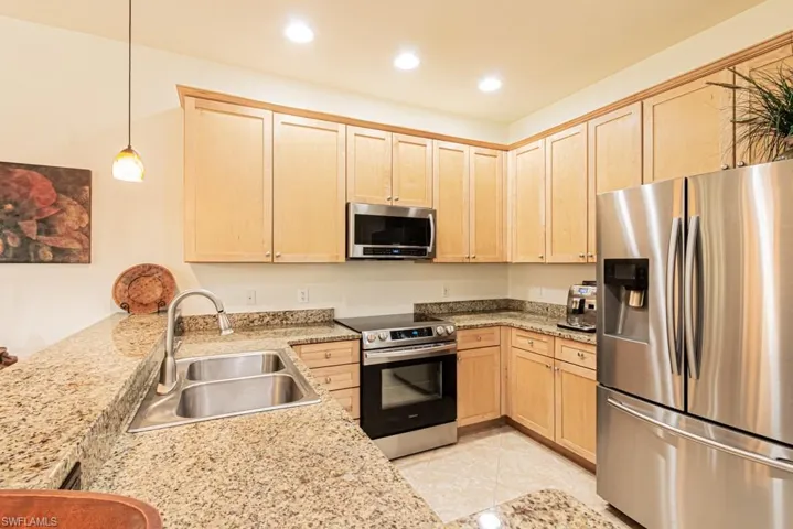 9163 Delano St 10006, Naples, Florida 34113