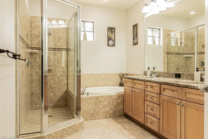 9163 Delano St 10006, Naples, Florida 34113