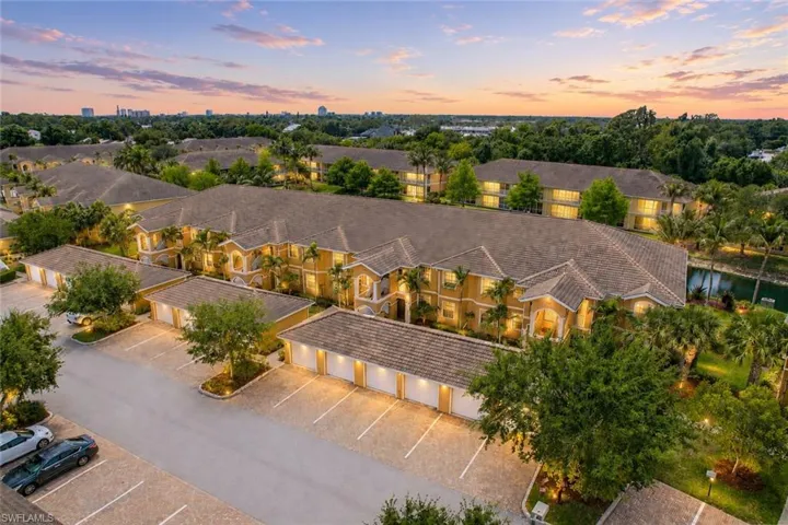 1102 Winding Pines Cir 206, Cape Coral, Florida 33909