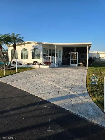 114  Elise  DR, Fort Myers, FL 33908