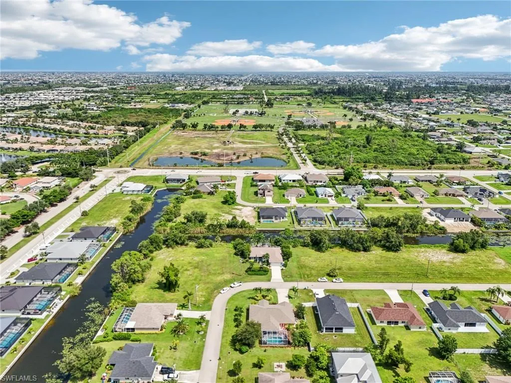 2322 17th ST, Cape Coral, FL 33991,224071860