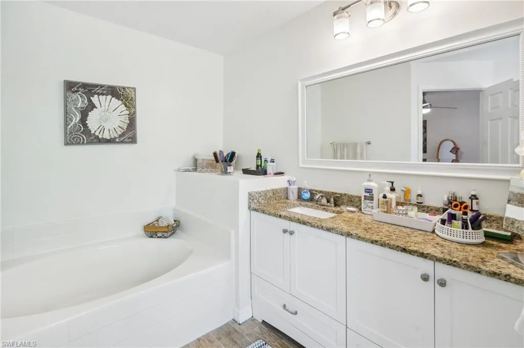 2322 17th ST, Cape Coral, FL 33991,224071860
