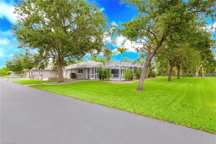 15261 Shamrock Dr, Fort Myers, Florida 33912