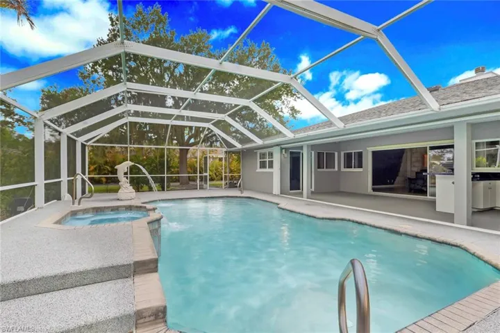 15261 Shamrock Dr, Fort Myers, Florida 33912