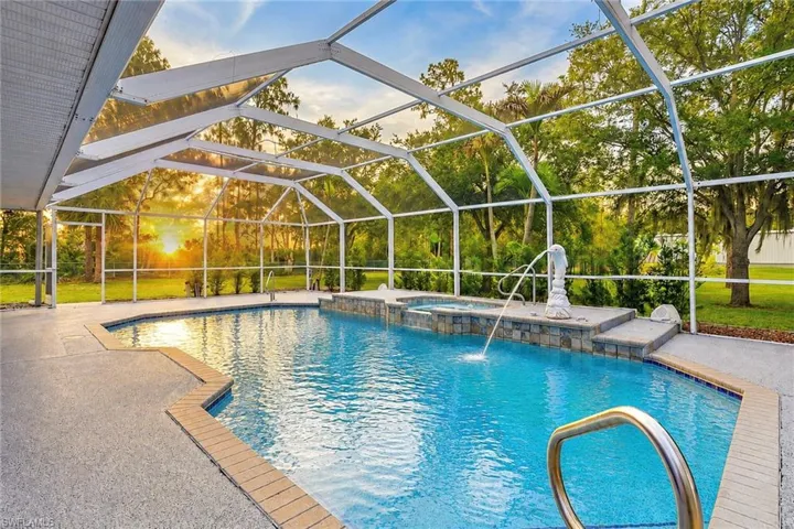 15261 Shamrock Dr, Fort Myers, Florida 33912