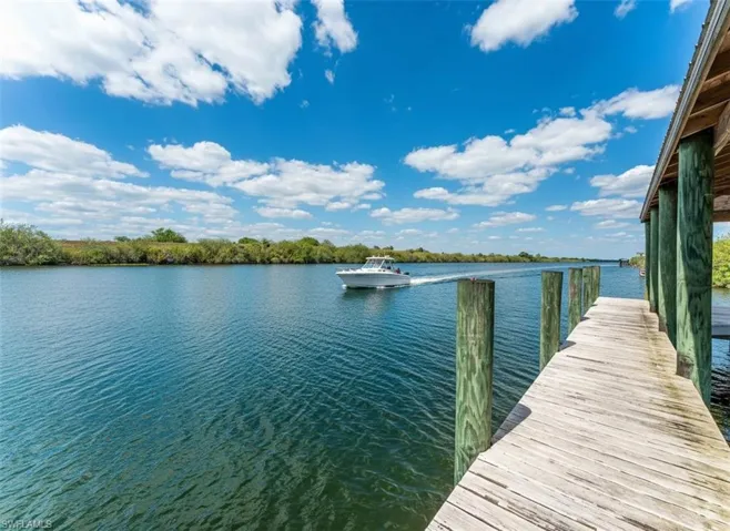 1589 Frontier Cir, Labelle, Florida 33935