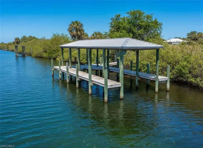 1589 Frontier Cir, Labelle, Florida 33935