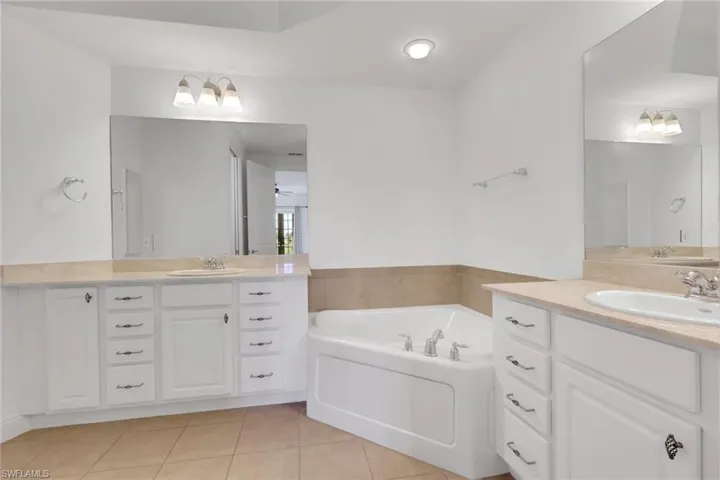 8011 Via Monte Carlo Way 2213, Estero, Florida 33928