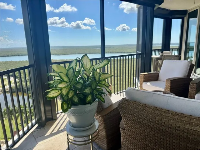 1060  Borghese  LN, Naples, FL 34114