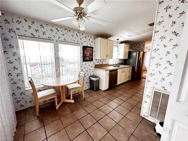 20 Arapaho Trl # 311, Naples Fl 34113