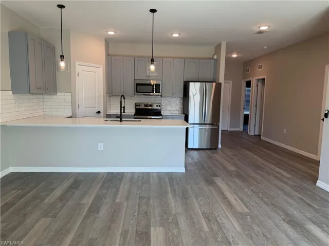 5205 Side