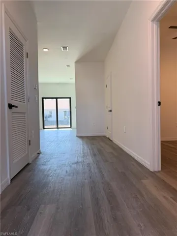 5207 Side