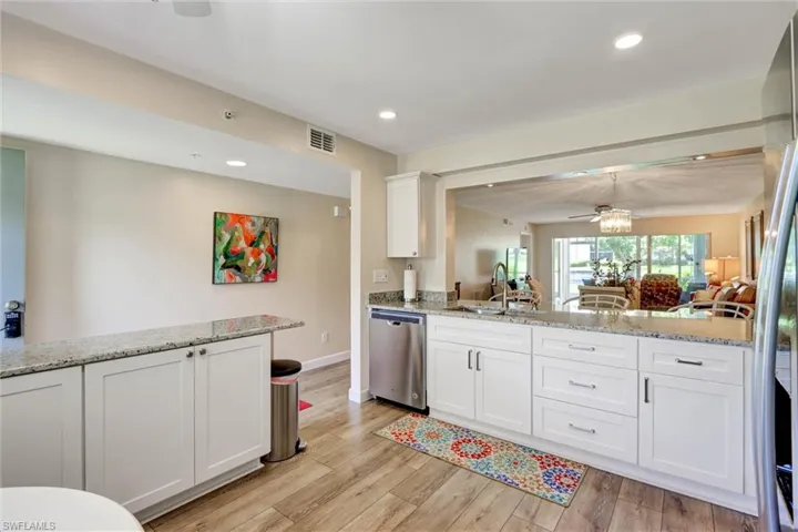 9900 Sunset Cove Ln 114, Fort Myers, Florida 33919