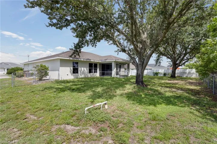 459 Ne 3rd Ave, Cape Coral, Florida 33909