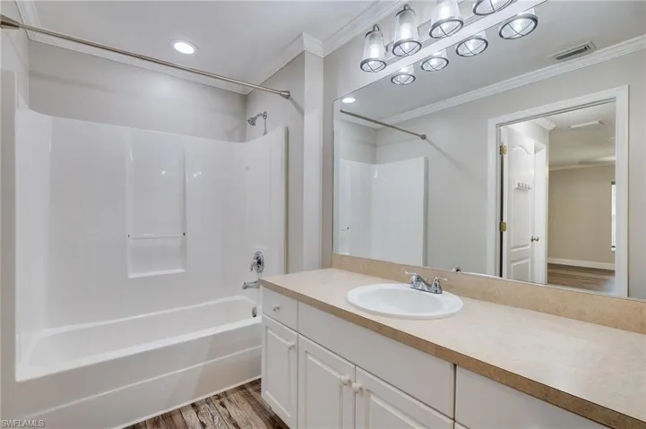 459 Ne 3rd Ave, Cape Coral, Florida 33909