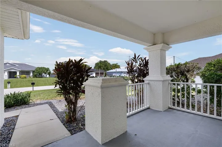 459 Ne 3rd Ave, Cape Coral, Florida 33909