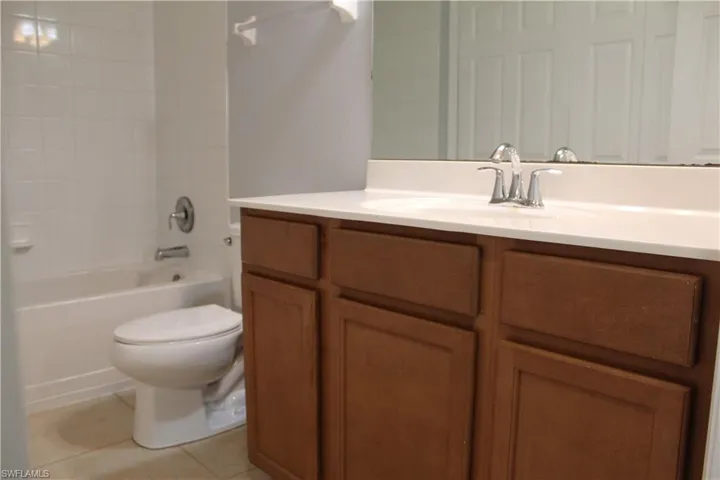 9076 Gervais Cir 403, Naples, Florida 34120