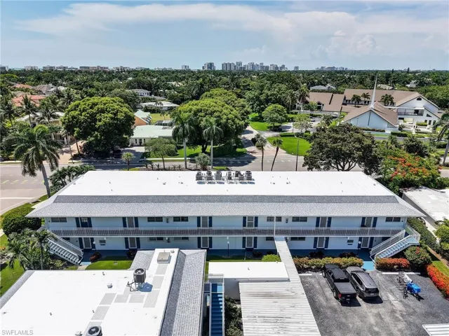 750 Mooring Line Dr 203, Naples, Florida 34102