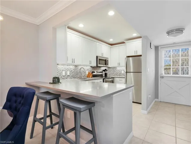 750 Mooring Line Dr 203, Naples, Florida 34102