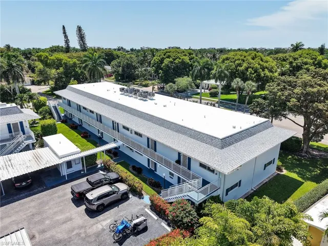 750 Mooring Line Dr 203, Naples, Florida 34102