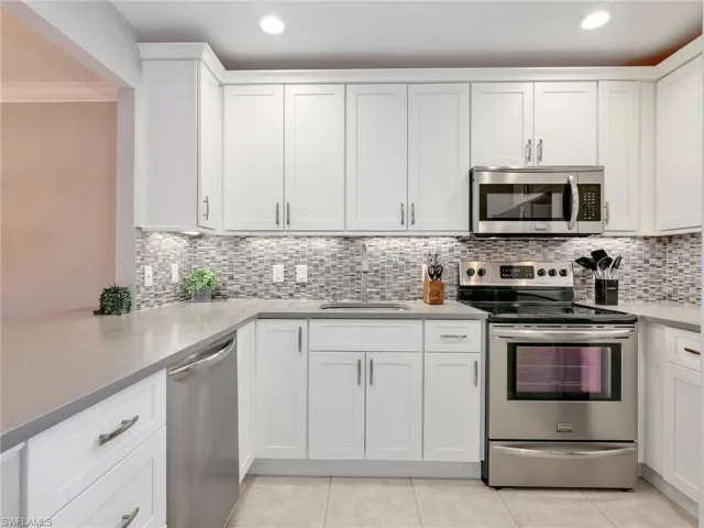 750 Mooring Line Dr 203, Naples, Florida 34102