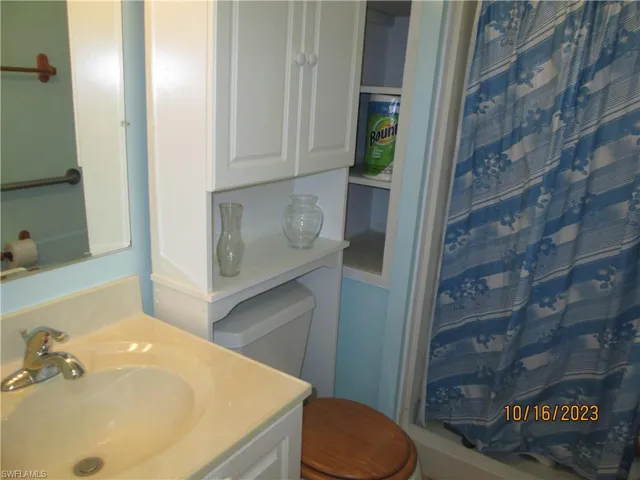 Master bath has walk-in shower.