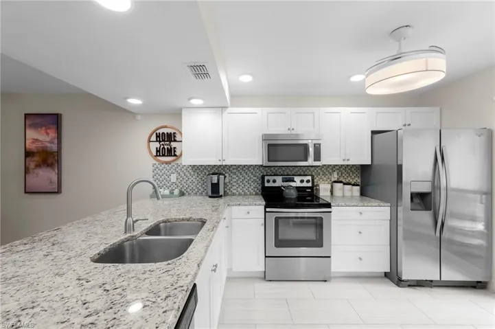 3400 Frosty Way 5, Naples, Florida 34112