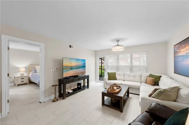 3400 Frosty Way 5, Naples, Florida 34112
