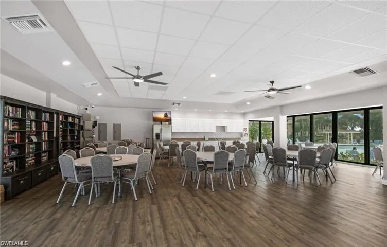 3400 Frosty Way 5, Naples, Florida 34112