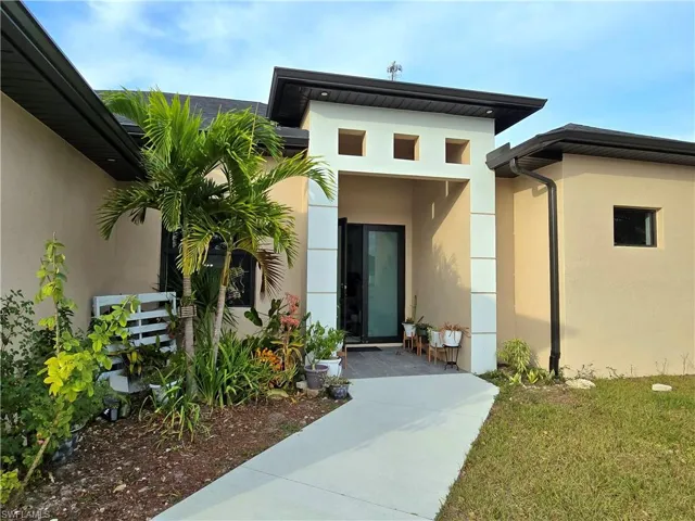 705 Harding Ln, Lehigh Acres, Florida 33936
