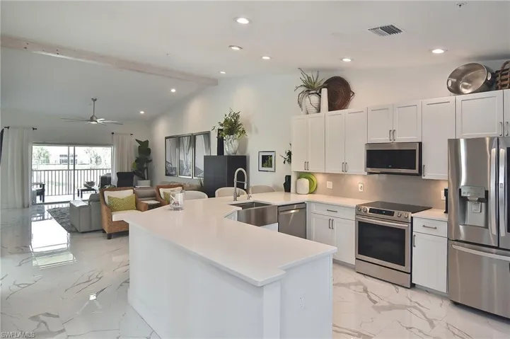 10235 Bismark Palm Way 1521, Fort Myers, Florida 33966
