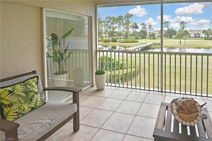 10235 Bismark Palm Way 1521, Fort Myers, Florida 33966