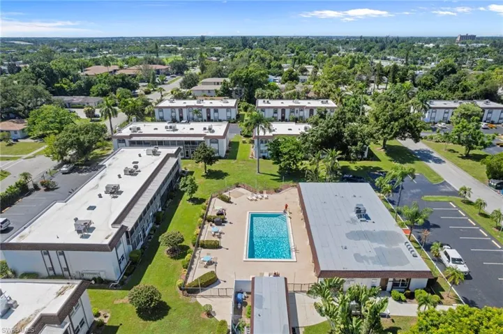 2828  Jackson  ST, Fort Myers, FL 33901