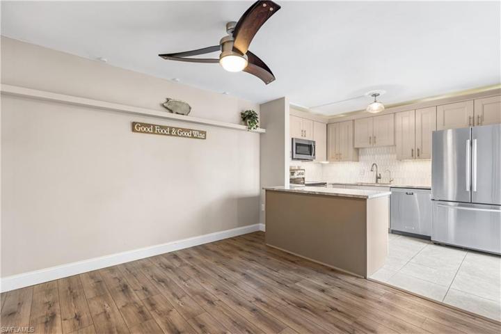5219  Cedarbend  DR, Fort Myers, FL 33919