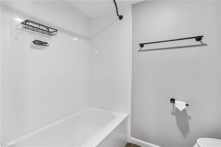 5219  Cedarbend  DR, Fort Myers, FL 33919