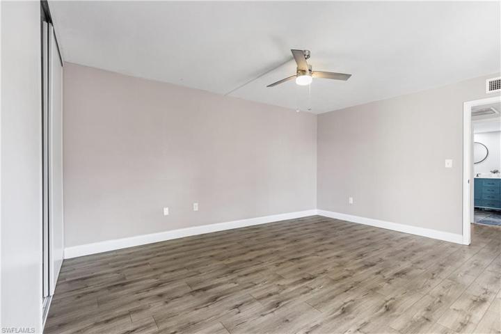 5219  Cedarbend  DR, Fort Myers, FL 33919