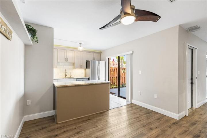 5219  Cedarbend  DR, Fort Myers, FL 33919