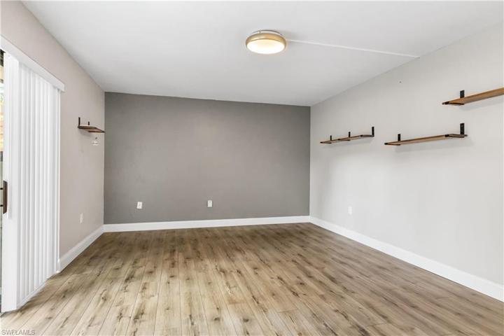 5219  Cedarbend  DR, Fort Myers, FL 33919