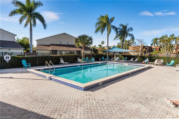 5219  Cedarbend  DR, Fort Myers, FL 33919