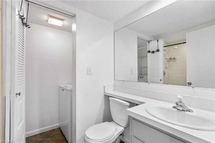 5219  Cedarbend  DR, Fort Myers, FL 33919
