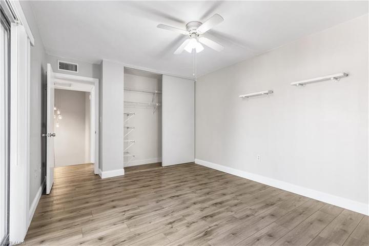 5219  Cedarbend  DR, Fort Myers, FL 33919